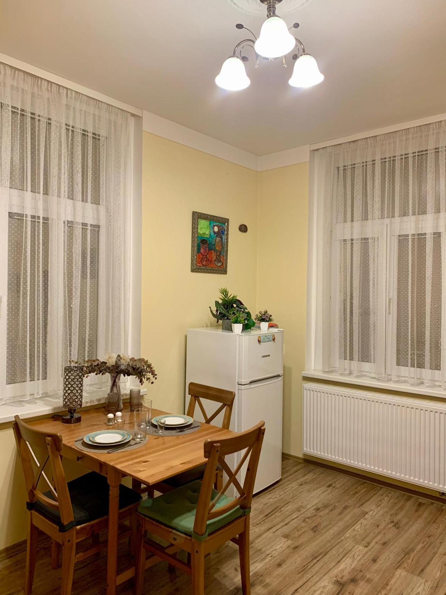 Romanceart Apartments Карлови Вари Екстериор снимка